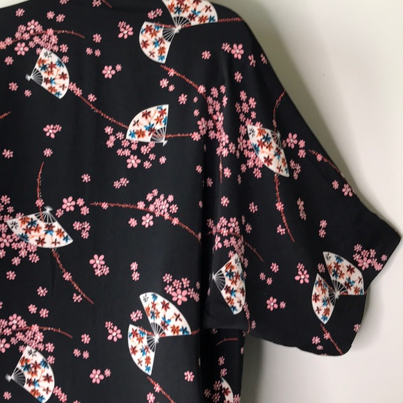 Forever 21 Kimono Jacket - Picture 7 of 11